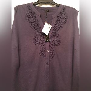 Cathy Woman navy blue sleeveless top, with embroidered neck line, size 2X.